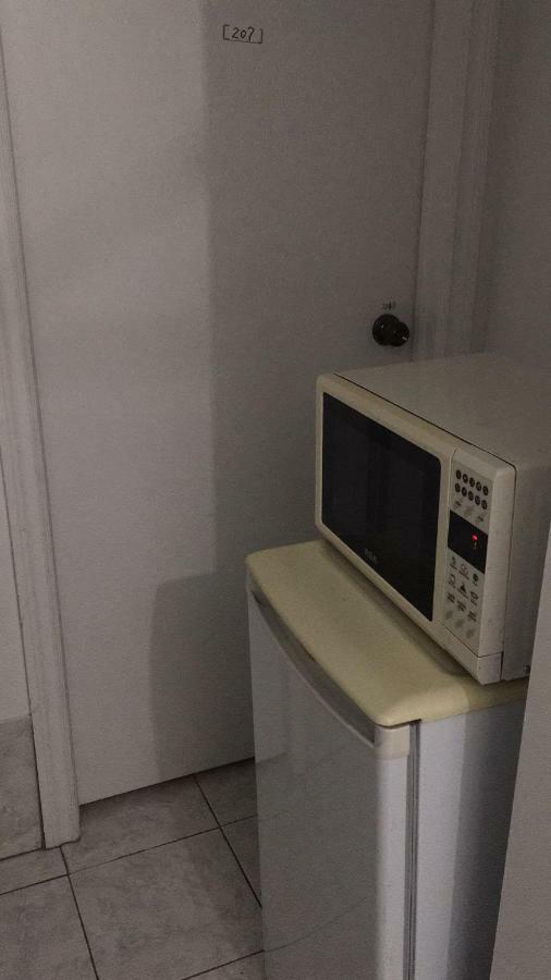טורונטו Monthly University Apartment-Elizabeth מראה חיצוני תמונה